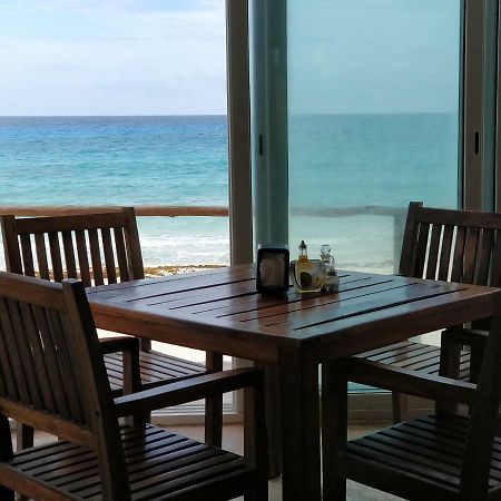 Ocean Front Suite, Balcony, Kitchen. Cancun Exterior photo